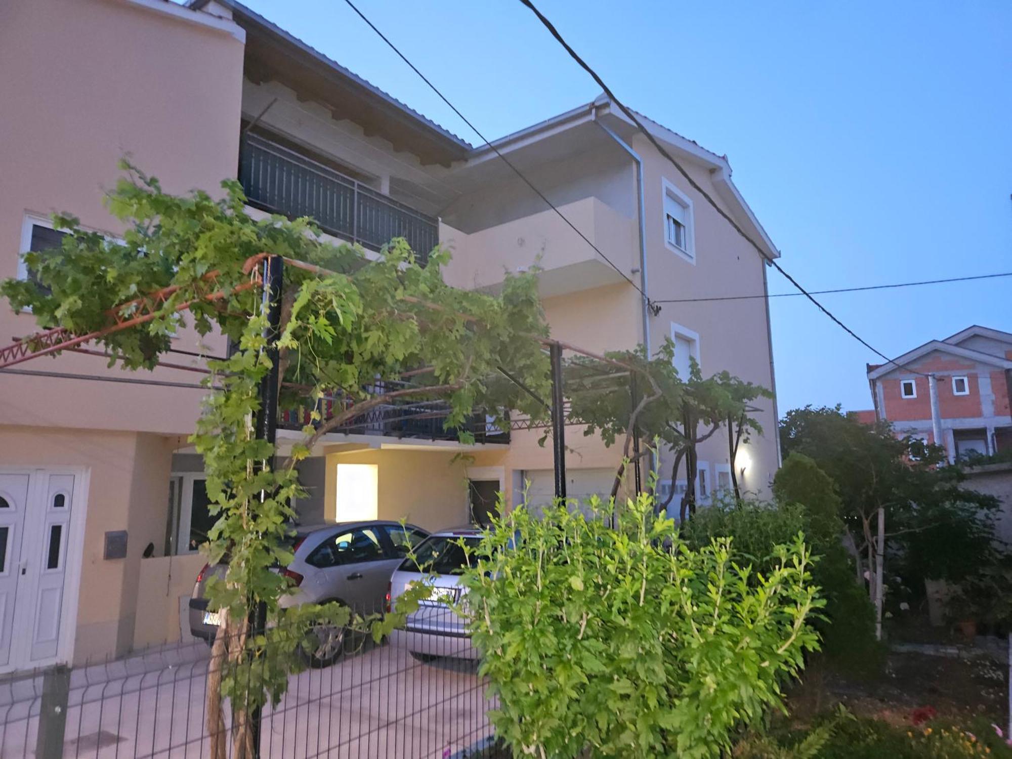 Brand New Modern Apartment Blanca With Jacuzi And Terrace คาชเตลา ภายนอก รูปภาพ