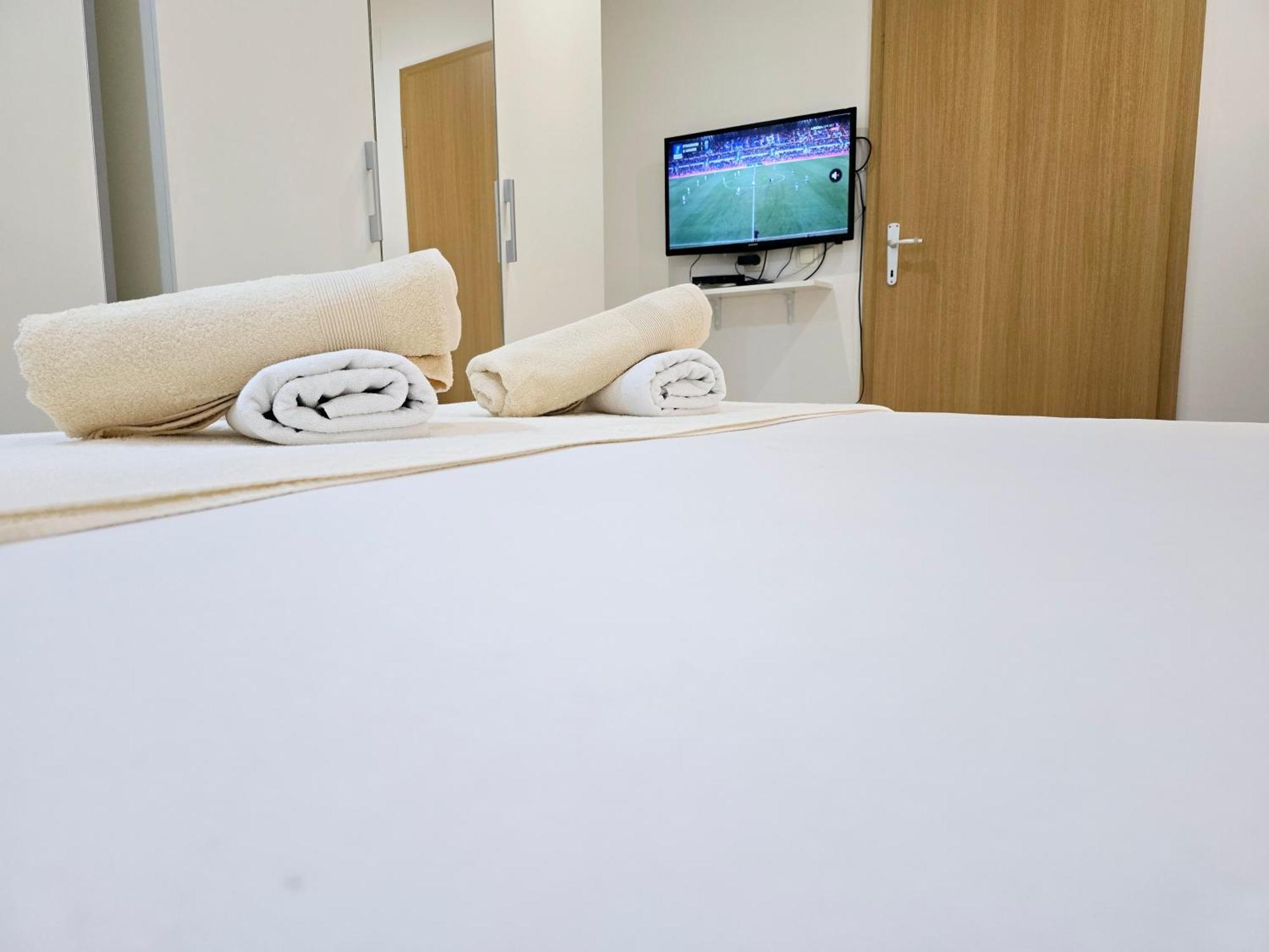 Brand New Modern Apartment Blanca With Jacuzi And Terrace คาชเตลา ภายนอก รูปภาพ