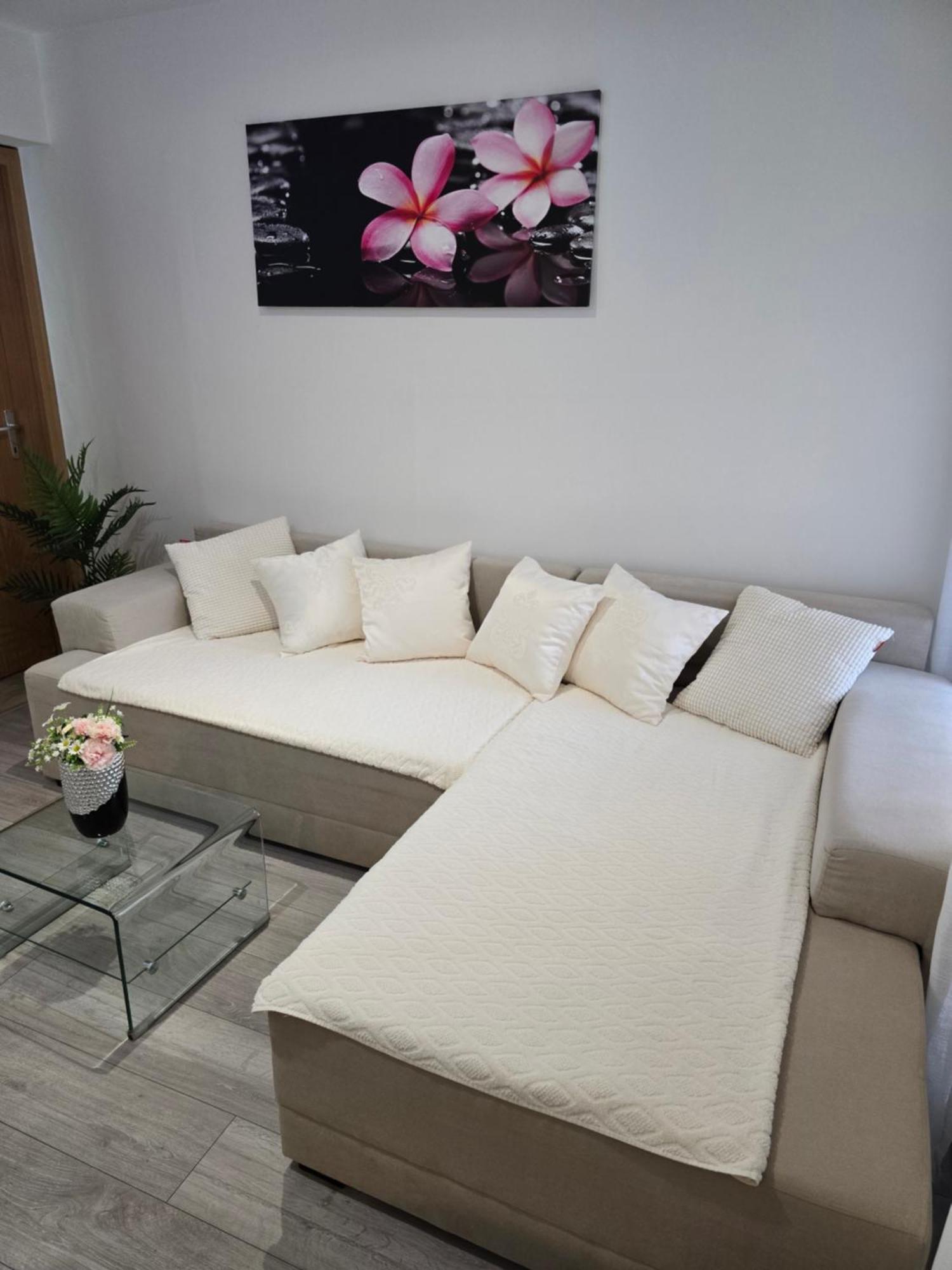 Apartment Blanca With Jacuzzi,Terase And Private Parking คาชเตลา ภายนอก รูปภาพ